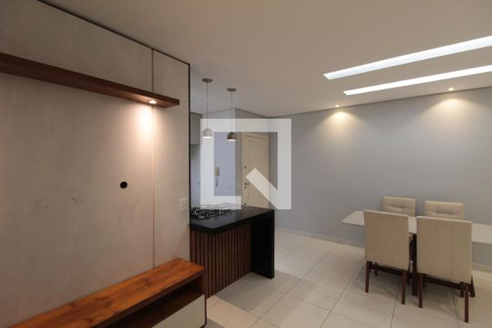 Sala de apartamento para alugar com 2 quartos, 60m² em Castelo, Belo Horizonte