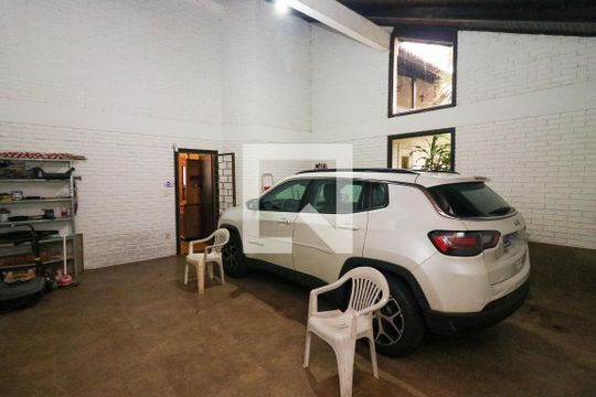 Garagem de casa à venda com 5 quartos, 500m² em Vila Conceição, Porto Alegre