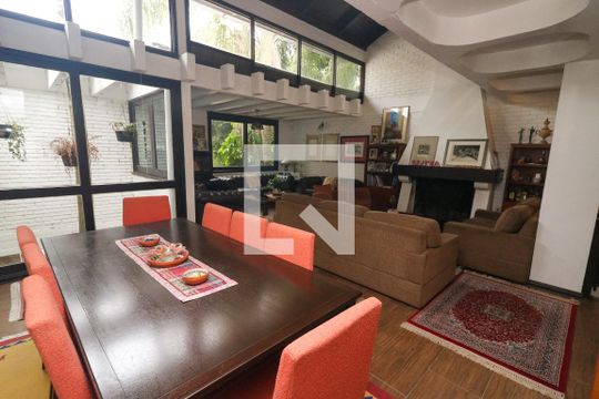 Casa à venda com 5 quartos, 500m² em Vila Conceição, Porto Alegre