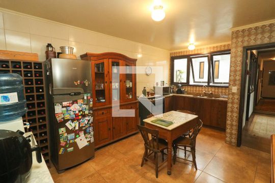 Cozinha de casa à venda com 5 quartos, 500m² em Vila Conceição, Porto Alegre