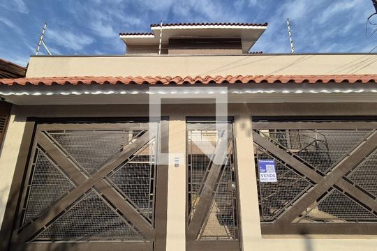 Fachada de casa à venda com 5 quartos, 430m² em Vila Metalúrgica, Santo André