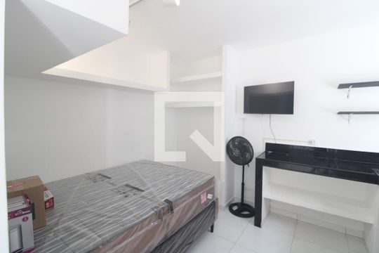 Studio de kitnet/studio para alugar com 1 quarto, 13m² em Jardim Taquaral, São Paulo