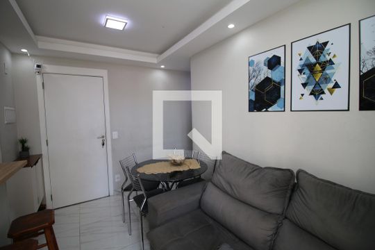 Sala de apartamento à venda com 2 quartos, 47m² em Irajá, Rio de Janeiro