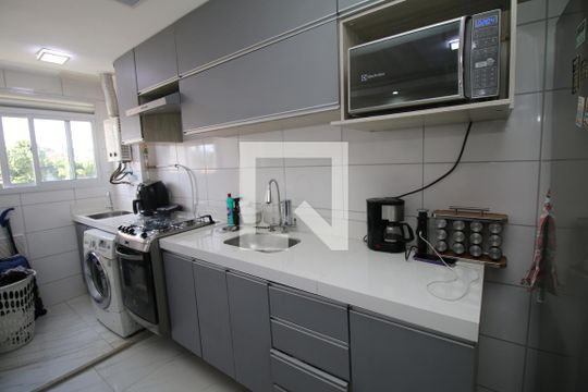 Cozinha de apartamento à venda com 2 quartos, 47m² em Irajá, Rio de Janeiro