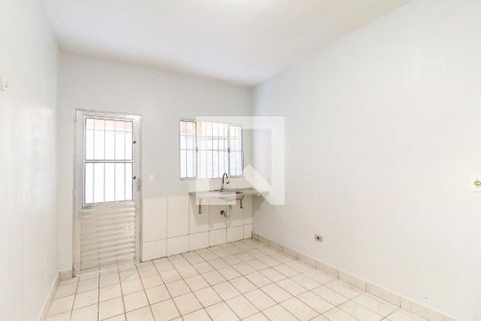Quarto/Cozinha de casa à venda com 1 quarto, 12m² em Jardim Matarazzo, São Paulo