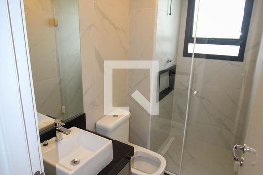 Banheiro da Suíte de apartamento para alugar com 1 quarto, 47m² em Parque Campolim, Sorocaba