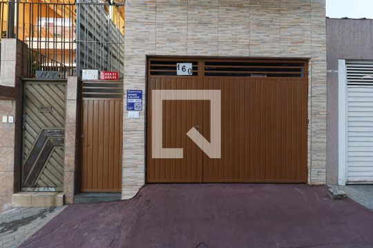 Fachada de casa para alugar com 1 quarto, 40m² em Vila Ede, São Paulo
