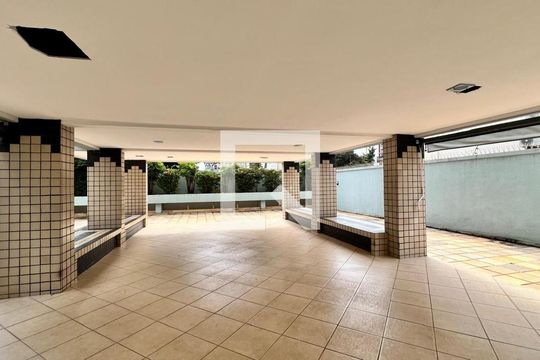 Área comum de apartamento para alugar com 3 quartos, 90m² em Santa Efigênia, Belo Horizonte