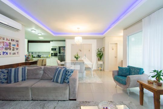 Sala de apartamento à venda com 3 quartos, 156m² em Centro, Canoas