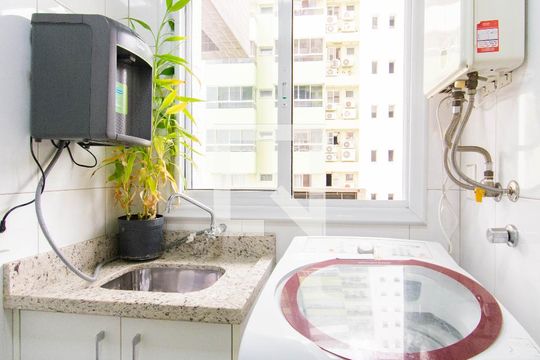 Área de Serviço de apartamento à venda com 3 quartos, 156m² em Centro, Canoas