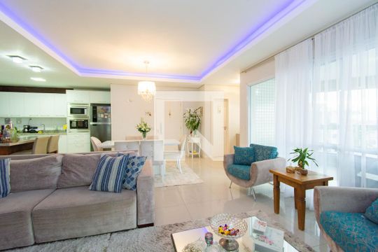 Sala de apartamento à venda com 3 quartos, 156m² em Centro, Canoas