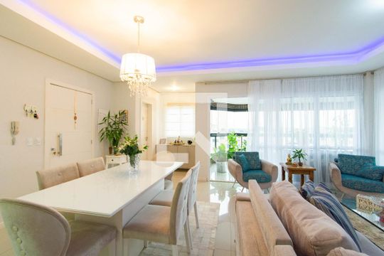 Sala de apartamento à venda com 3 quartos, 156m² em Centro, Canoas
