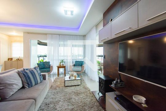 Sala de apartamento à venda com 3 quartos, 156m² em Centro, Canoas