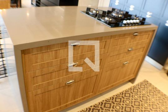 Cozinha de apartamento à venda com 3 quartos, 200m² em Alphaville Empresarial, Barueri