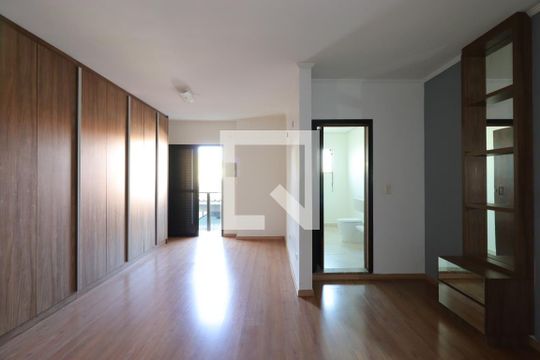 Suíte de casa à venda com 3 quartos, 200m² em Parque Oratório, Santo André