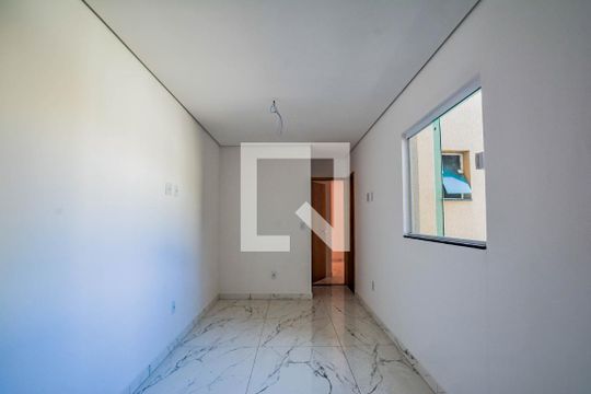 Sala de apartamento à venda com 2 quartos, 92m² em Vila Curuçá, Santo André