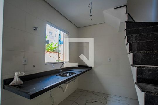 Cozinha de apartamento à venda com 2 quartos, 92m² em Vila Curuçá, Santo André