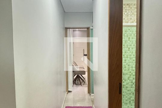Corredor de apartamento à venda com 3 quartos, 80m² em Vila Metalúrgica, Santo André