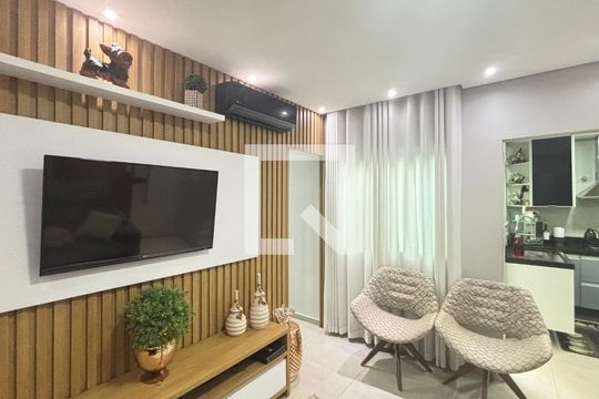 Sala de apartamento à venda com 3 quartos, 80m² em Vila Metalúrgica, Santo André