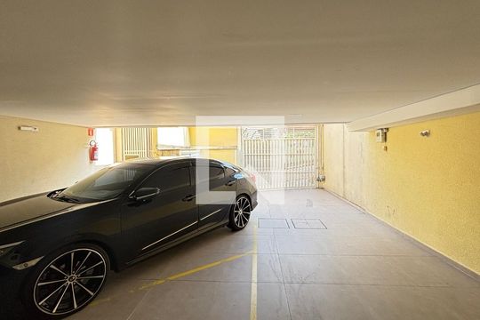 Garagem de apartamento à venda com 3 quartos, 80m² em Vila Metalúrgica, Santo André