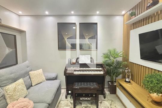 Sala de apartamento à venda com 3 quartos, 80m² em Vila Metalúrgica, Santo André