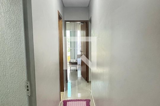 Corredor de apartamento à venda com 3 quartos, 80m² em Vila Metalúrgica, Santo André