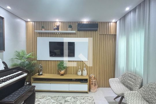 Sala de apartamento à venda com 3 quartos, 80m² em Vila Metalúrgica, Santo André