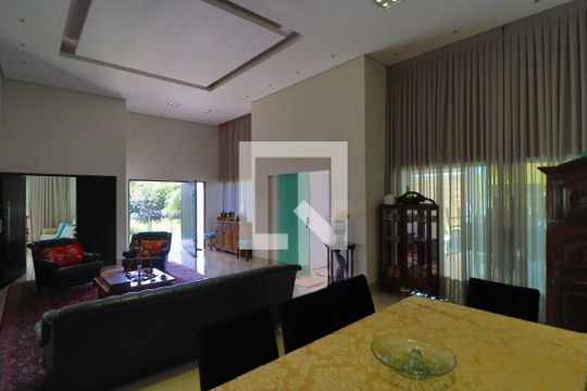 Sala de casa de condomínio para alugar com 5 quartos, 400m² em Gávea, Uberlândia