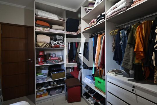 Quarto 1 de apartamento à venda com 2 quartos, 59m² em Vila Sao Pedro, Santo André