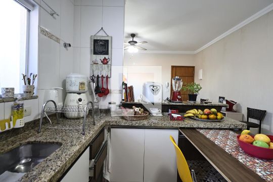 Cozinha de apartamento à venda com 2 quartos, 59m² em Vila Sao Pedro, Santo André