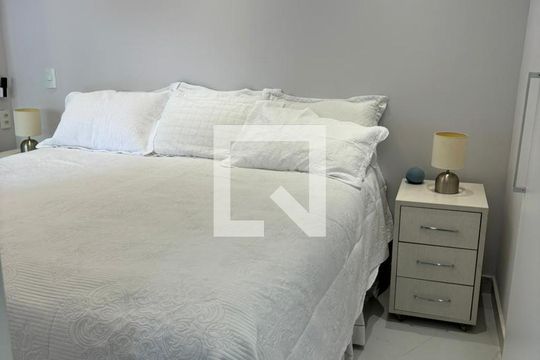 Quarto Suíte de casa à venda com 3 quartos, 180m² em Vila da Saúde, São Paulo