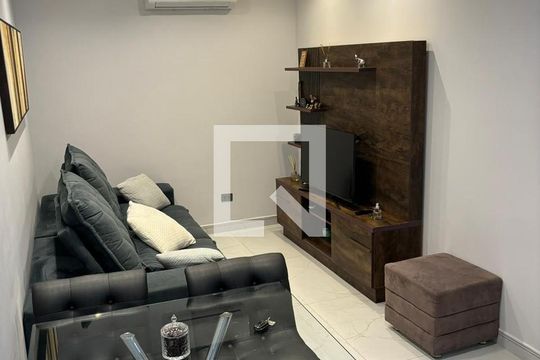 Sala de casa à venda com 3 quartos, 180m² em Vila da Saúde, São Paulo