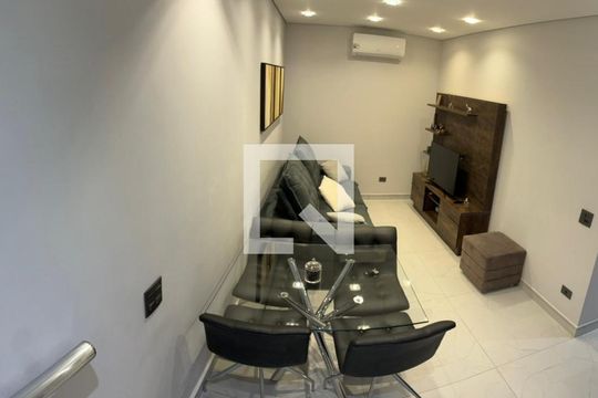Sala de casa à venda com 3 quartos, 180m² em Vila da Saúde, São Paulo