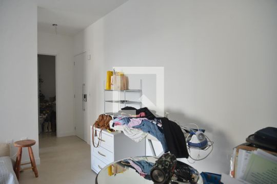 Sala de apartamento à venda com 2 quartos, 79m² em Campestre, Santo André