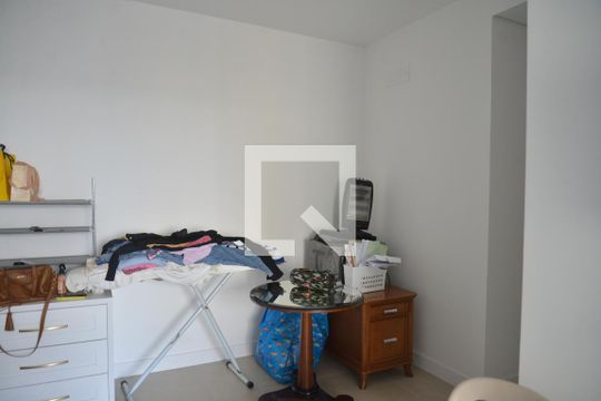 Sala de apartamento à venda com 2 quartos, 79m² em Campestre, Santo André