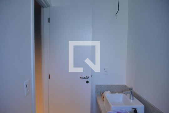 Banheiro da Suíte 1 de apartamento à venda com 2 quartos, 79m² em Campestre, Santo André