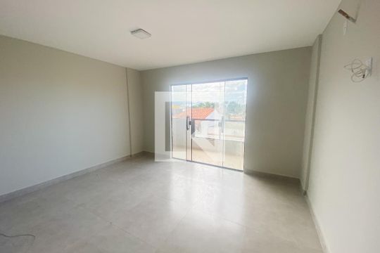 Quarto de apartamento para alugar com 1 quarto, 45m² em Vila Santa Cruz, Duque de Caxias