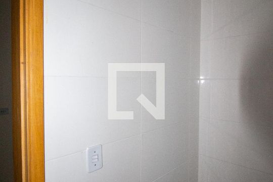 Banheiro de apartamento à venda com 1 quarto, 37m² em Jardim das Camelias, São Paulo