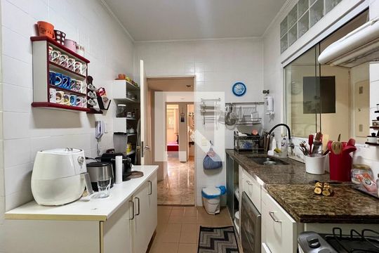 Cozinha de apartamento para alugar com 3 quartos, 117m² em Pinheiros, São Paulo