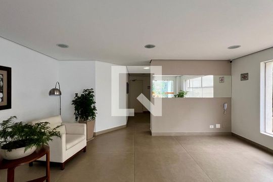 Área comum - Hall de entrada de apartamento para alugar com 3 quartos, 117m² em Pinheiros, São Paulo