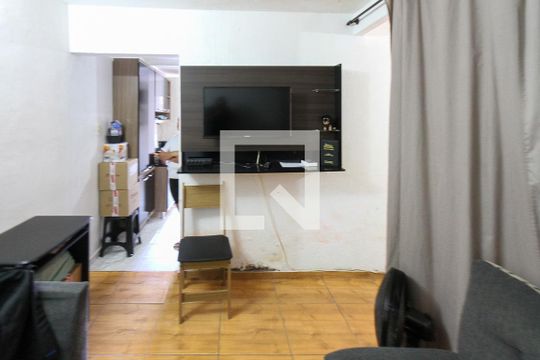 Hall de casa à venda com 1 quarto, 250m² em Jardim Iva, São Paulo
