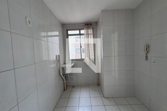 Cozinha e Área de Serviço de apartamento à venda com 3 quartos, 50m² em Santos Dumont, São Leopoldo