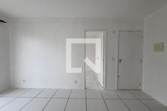 Apartamento à venda com 3 quartos, 50m² em Santos Dumont, São Leopoldo