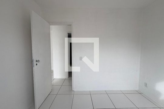 Quarto 2 de apartamento à venda com 3 quartos, 50m² em Santos Dumont, São Leopoldo