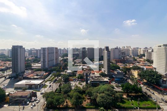 Sala - Vista de apartamento à venda com 1 quarto, 42m² em Campo Belo, São Paulo
