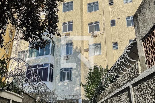 Fachada de apartamento à venda com 2 quartos, 85m² em Grajaú, Rio de Janeiro
