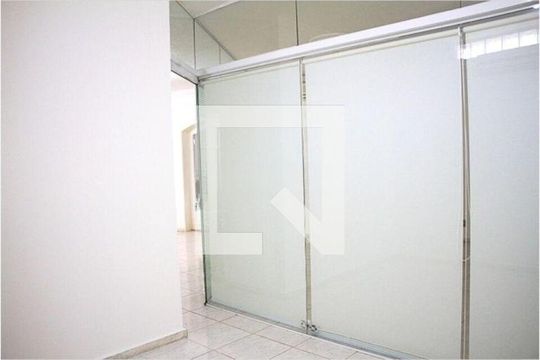 Casa para alugar com 4 quartos, 420m² em Vila Madalena, São Paulo