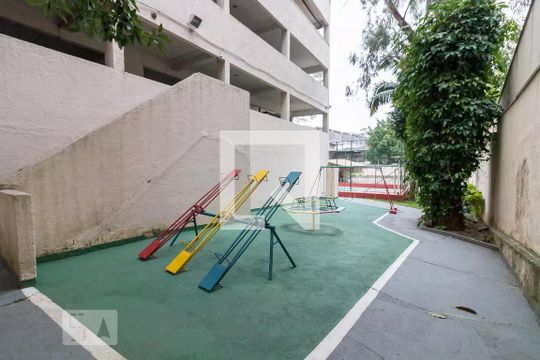 Area Comum - Playground de apartamento para alugar com 3 quartos, 68m² em Vila Augusta, Guarulhos