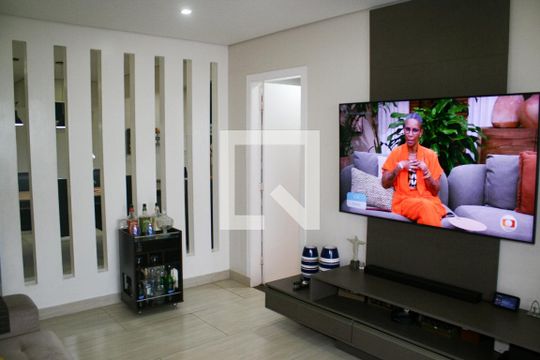 Sala de apartamento para alugar com 4 quartos, 210m² em Vila Tupi, Praia Grande