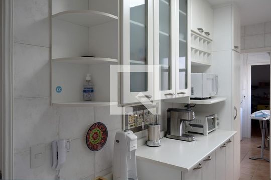 Cozinha de apartamento para alugar com 3 quartos, 92m² em Pinheiros, São Paulo